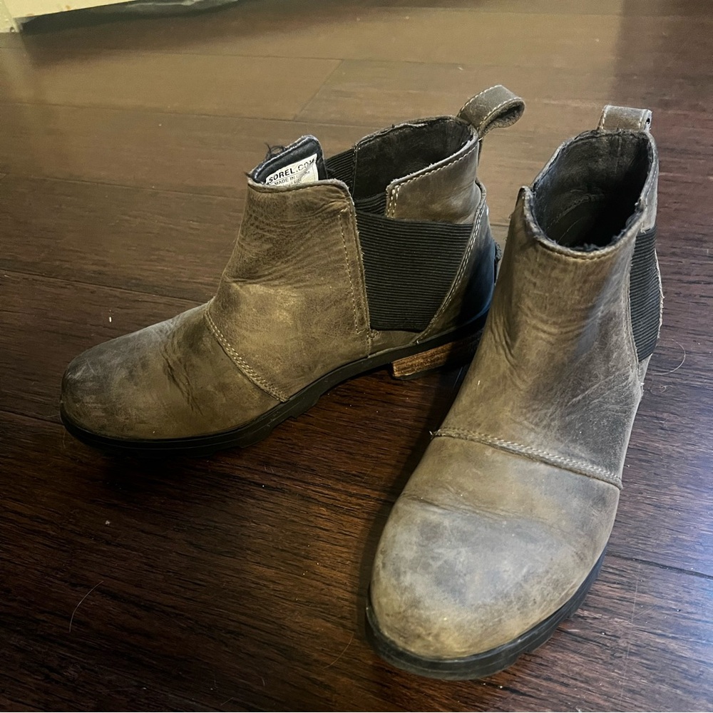 Sorel Chelsea booties